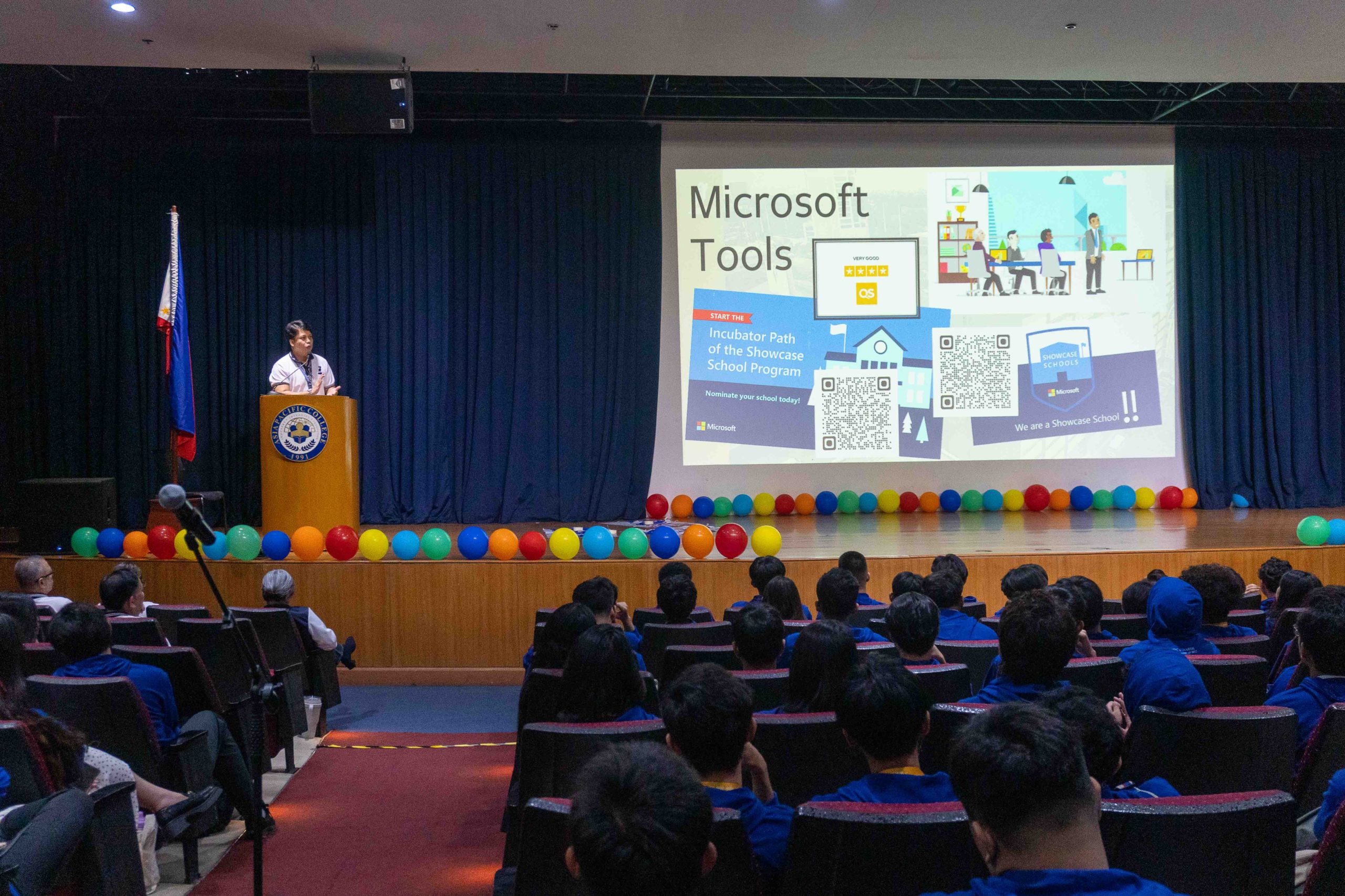 School of Computing and Information Technology (SoCIT) Faculty Member Mr. Jayvee Cabardo provides an overview of Microsoft Tools  during the 2024 Student Orientation last August 2, 2024..