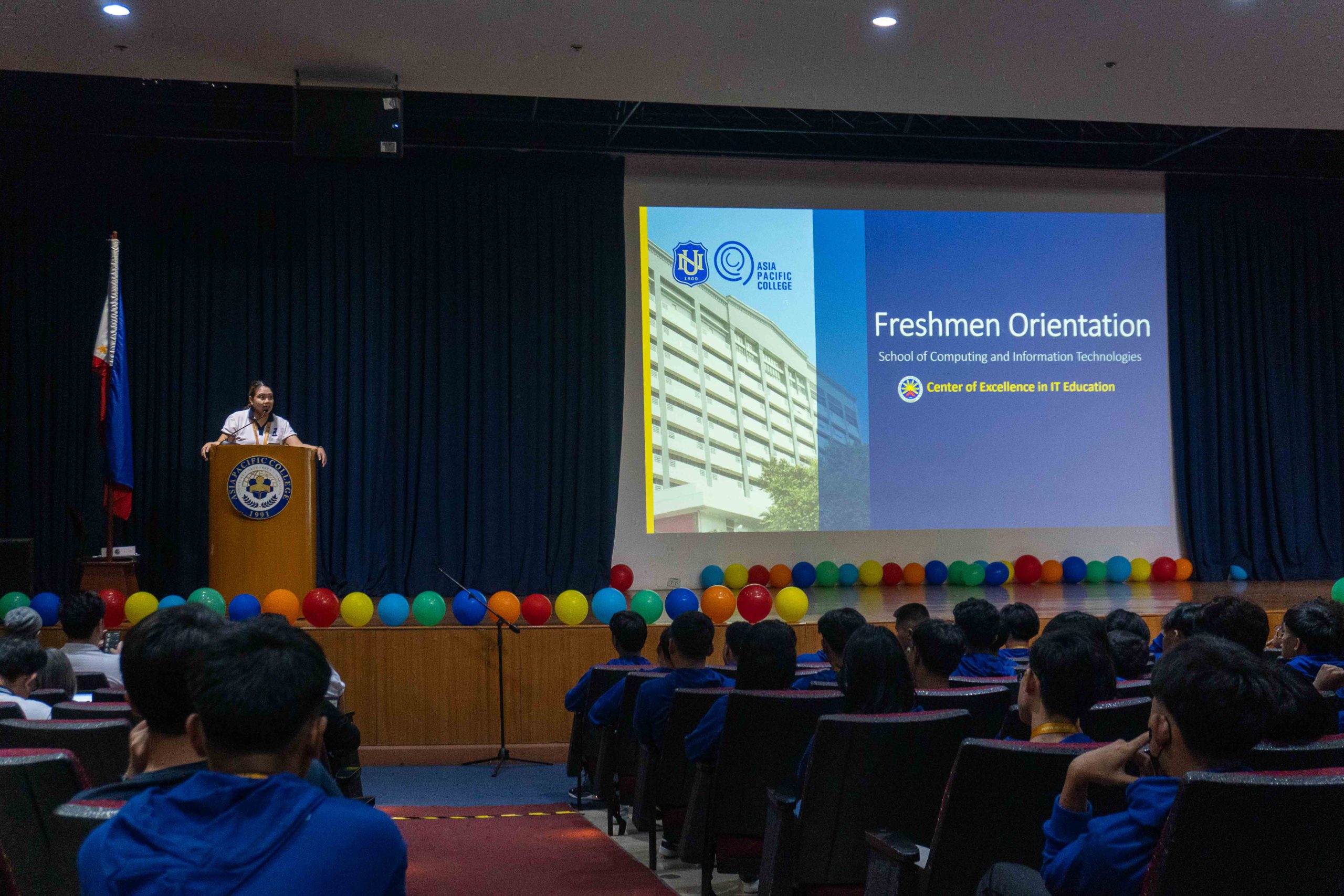 School of Computing and Information Technologies (SoCIT) Executive Director Ms. Rhea-Luz Valbuena welcomes freshman students during the breakout rooms session of the 2024 Student Orientation.