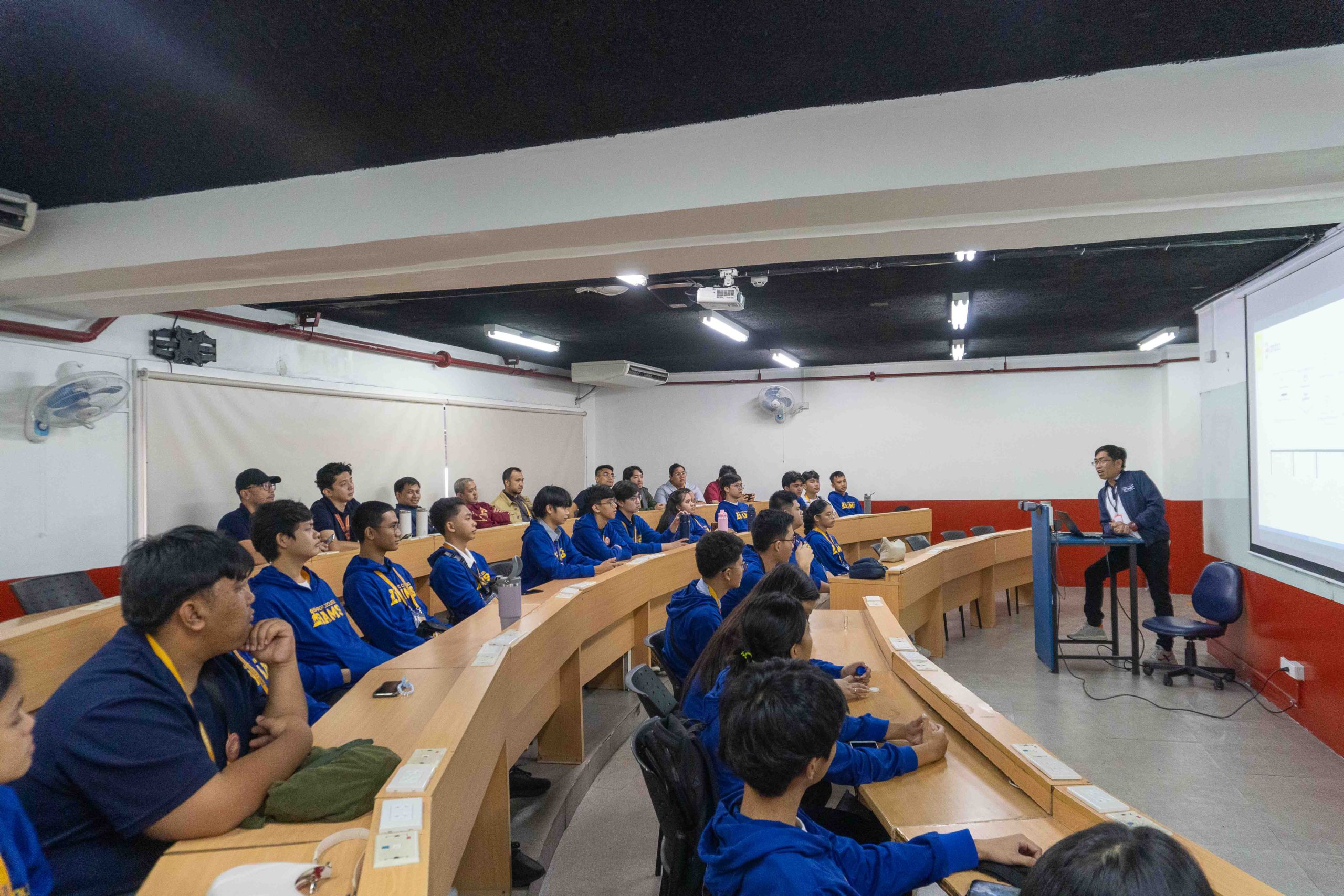 School of Engineering (SoE) Computer Engineering Program Director Mr. Sergio Peruda welcomes freshman students during the breakout rooms session of the 2024 Student Orientation.