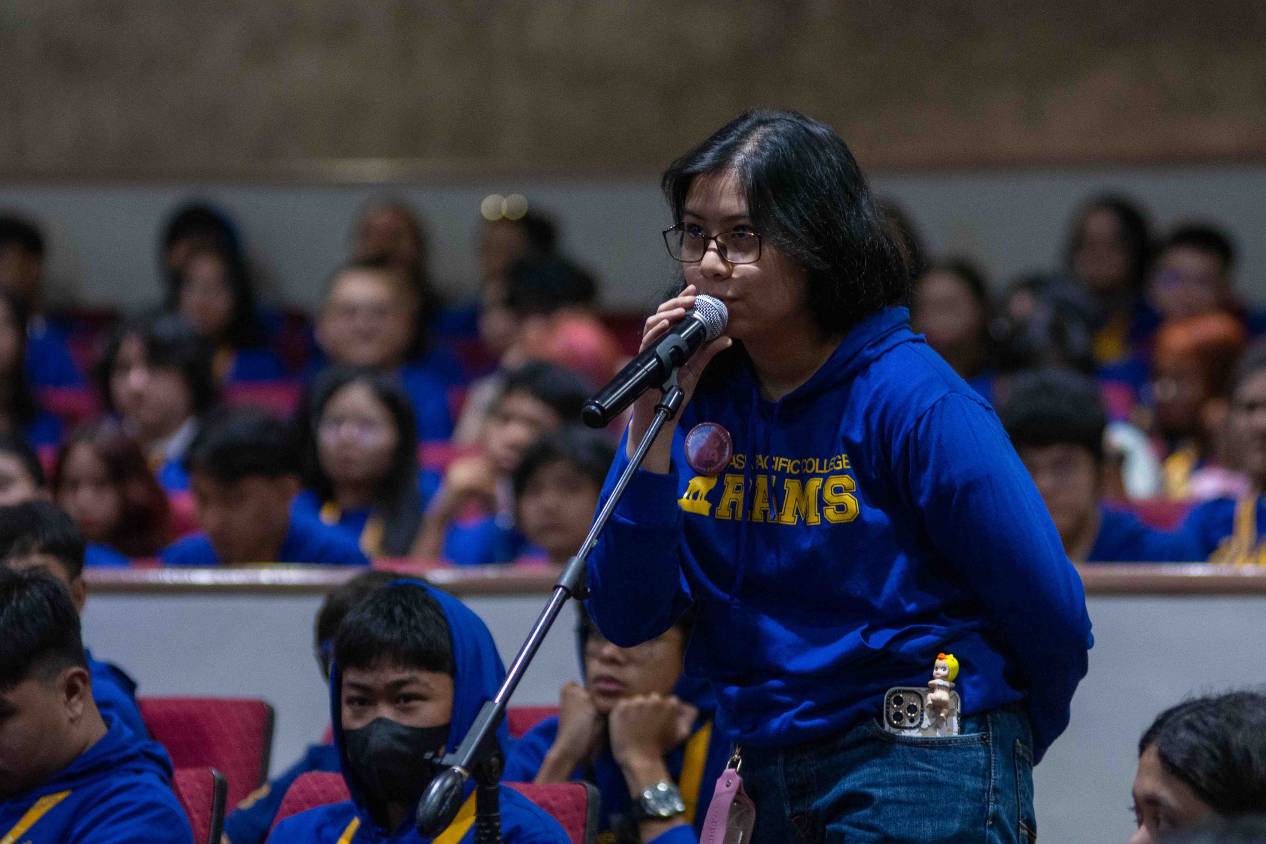 Freshman students ask questions during the Q&A of the 2024 Student Orientation last August 2, 2024.